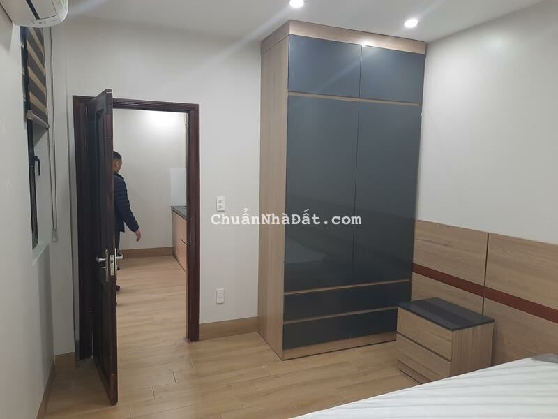 Cho thuê gấp CHDV 1N,1K siêu rộng Full đồ tại ngõ 294 Kim Mã, Ba Đình. Chỉ 8tr