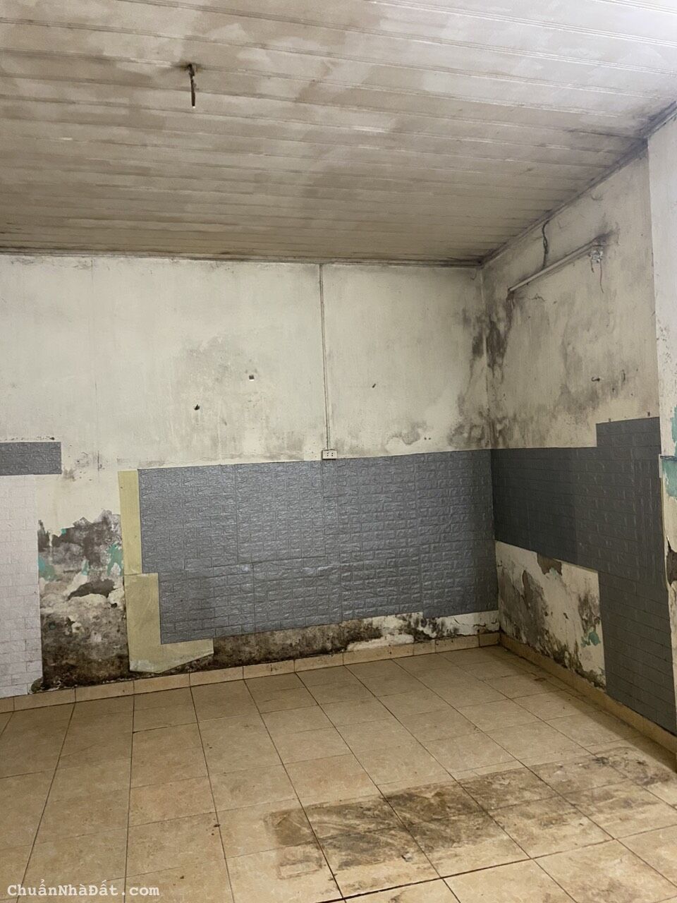 Cho thuê nhà cấp 4 mặt Phố Đội Cấn, Ba Đình. Kinh doanh hàng ăn uống cực đỉnh. Chỉ 15tr