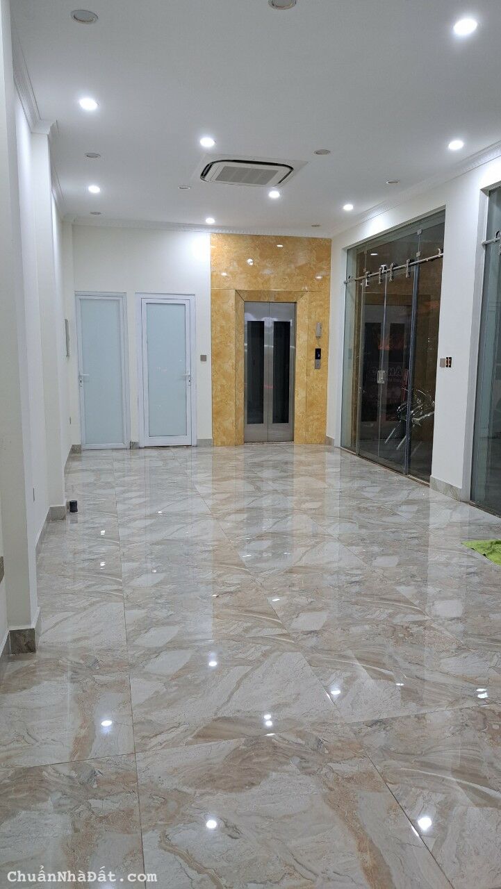 Cho thuê nhà mặt Phố Vĩnh Phúc, Ba Đình. Nhà 2 mặt phố phù hợp làm văn phòng, Spa... Chỉ 35tr Cho thuê nhà mặt Phố Vĩnh Phúc, Ba Đình. Nhà 2 mặt phố phù hợp làm văn phòng, Spa... Chỉ 35tr