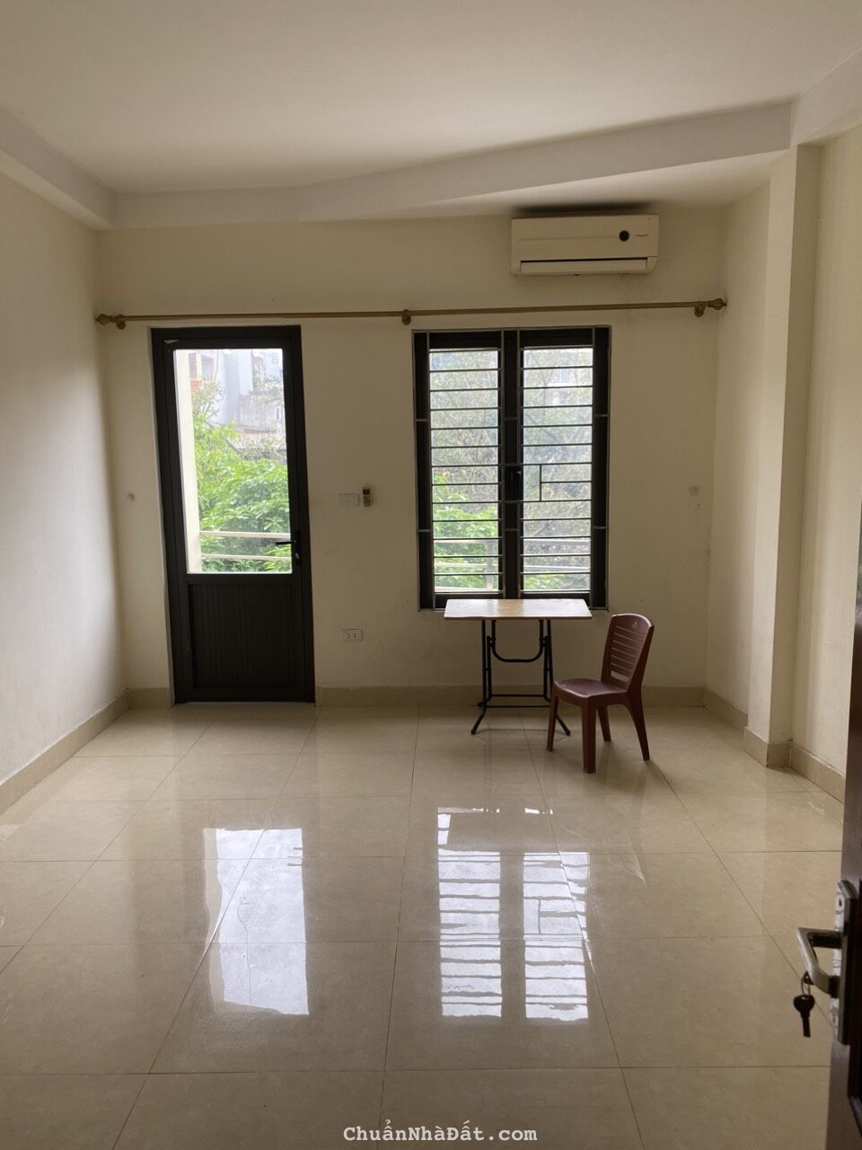 Cho thuê nhà mặt ngõ Phố Ngọc Hà, Ba Đình. Vừa ở vừa kinh doanh. DT36m2x4t. Chỉ 12tr