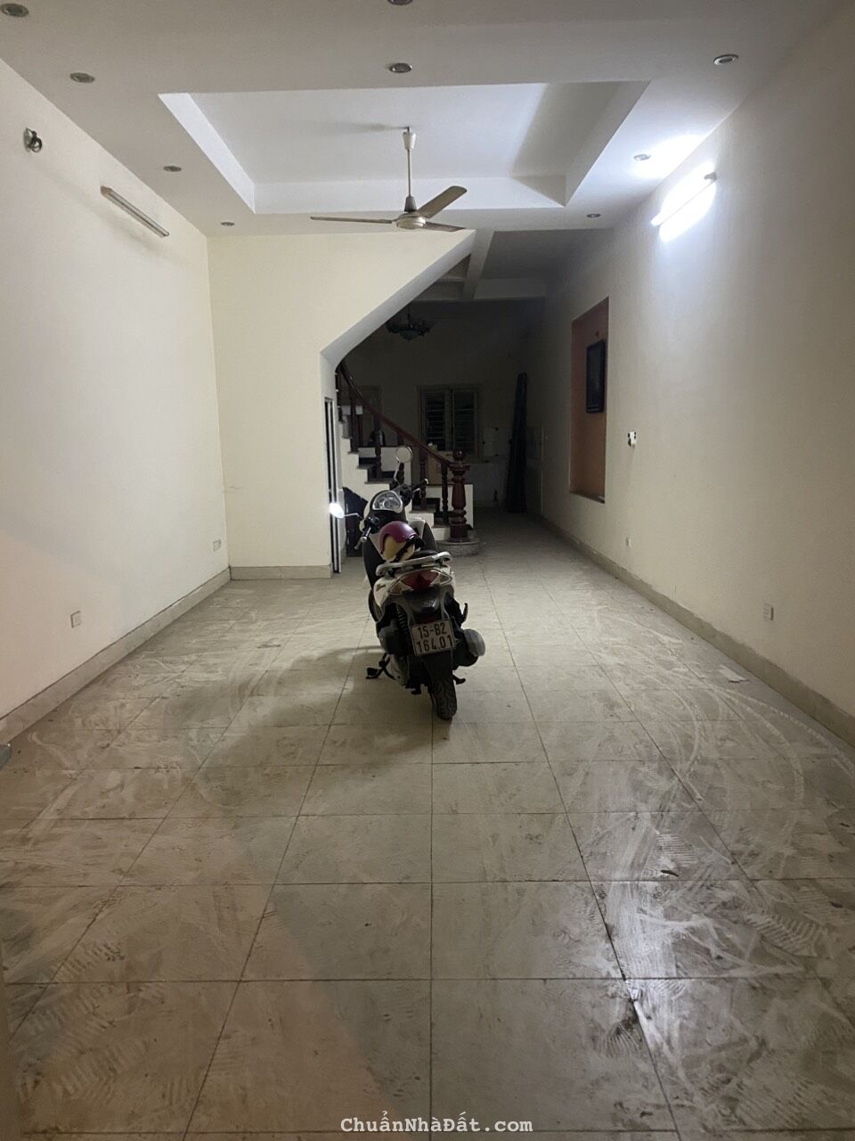 Cho thuê nhà mặt tiền kinh doanh Phố Vĩnh Phúc, Ba Đình. Vừa ở vừa kinh doanh. Chỉ 30tr Cho thuê nhà mặt tiền kinh doanh Phố Vĩnh Phúc, Ba Đình. Vừa ở vừa kinh doanh. Chỉ 30tr