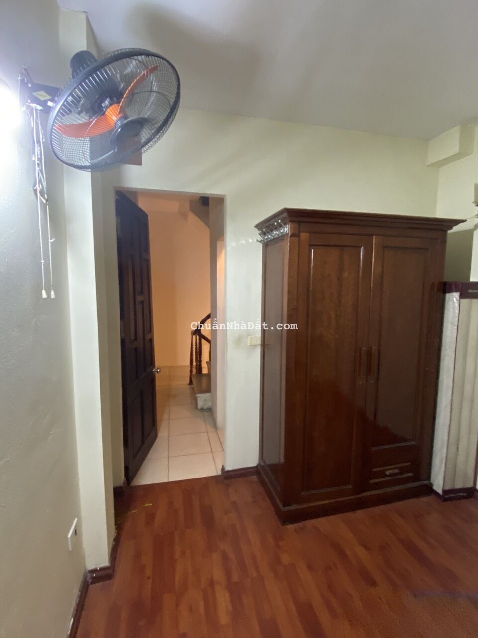 Cho thuê nhà 4 tầng tại Ngõ 639 Hoàng Hoa Thám, Vĩnh Phúc, Ba Đình. Chỉ 7tr