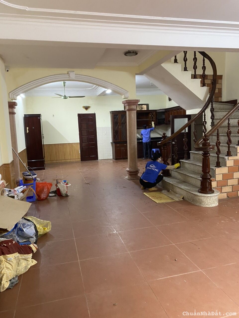 Cho thuê căn hộ Phố Hoàng Hoa Thám. Dt 25m2. Phòng đẹp thoáng, Full nội thất. Chỉ 3.8tr