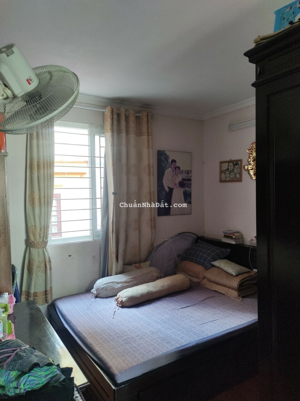 Chính chủ cần bán gấp nhà tại ngõ 279 Đội Cấn, Ngọc Hà, Ba Đình. DT 60m2x2T. Chỉ 6.5 Tỷ.