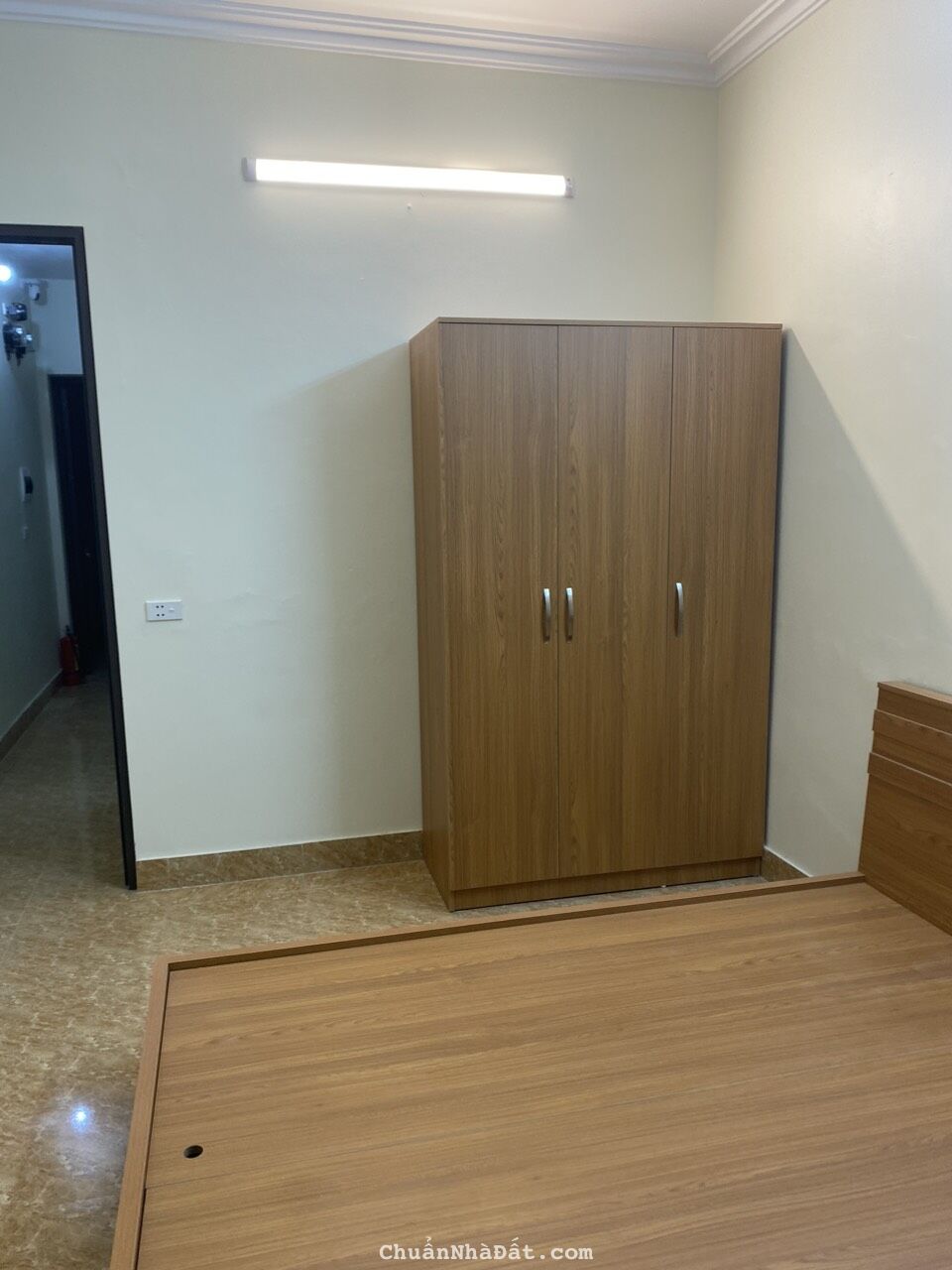 Cho thuê Căn hộ dịch vụ siêu đẹp 1N,1K tại Phố Tam Đa, Thụy Khuê. Chỉ 4tr
