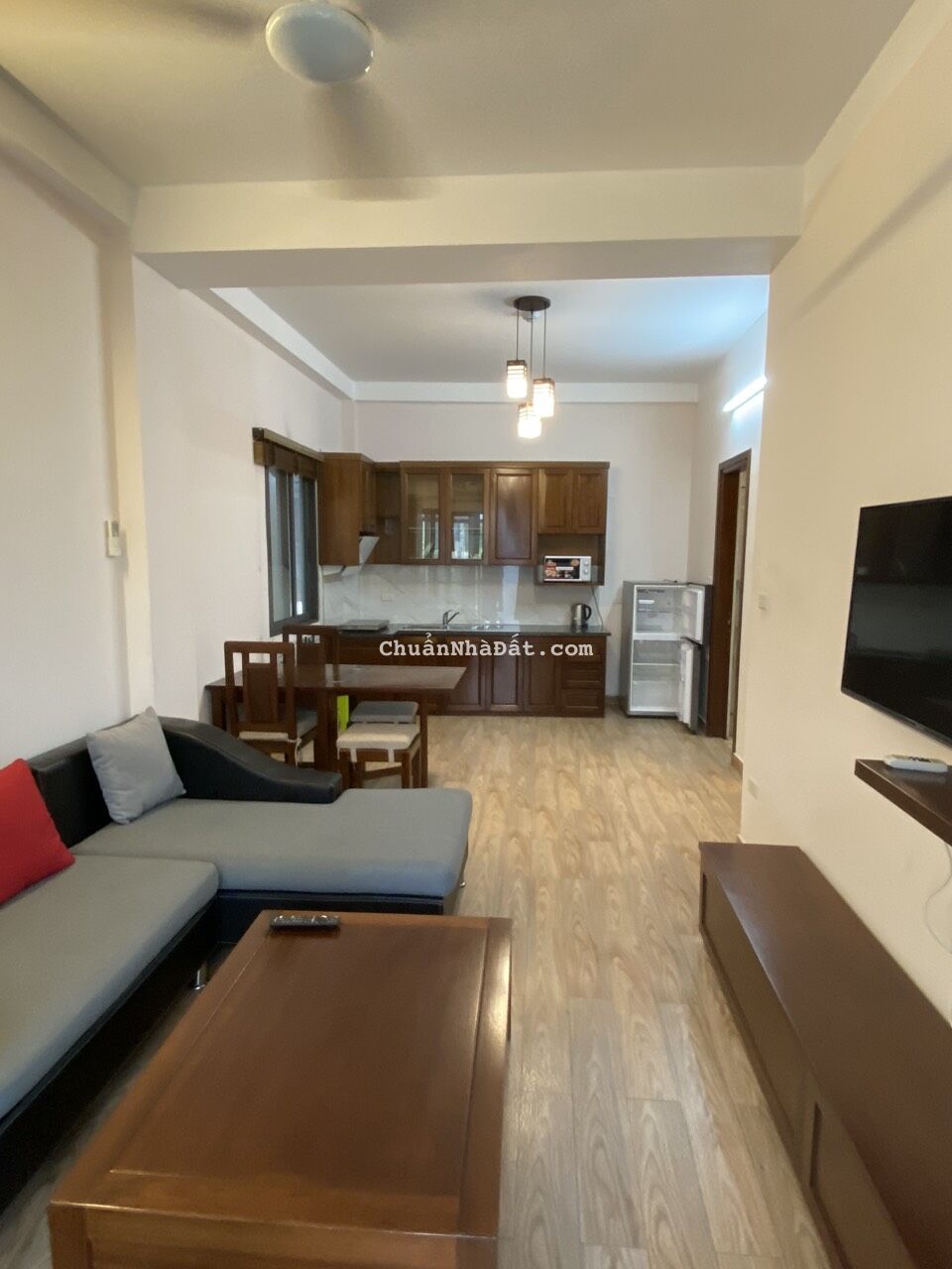 Cho thuê Căn Apartment 1N,1K Full đồ cực Vip tại Ngõ 189 Hoàng Hoa Thám, Ba Đình. Chỉ 9tr