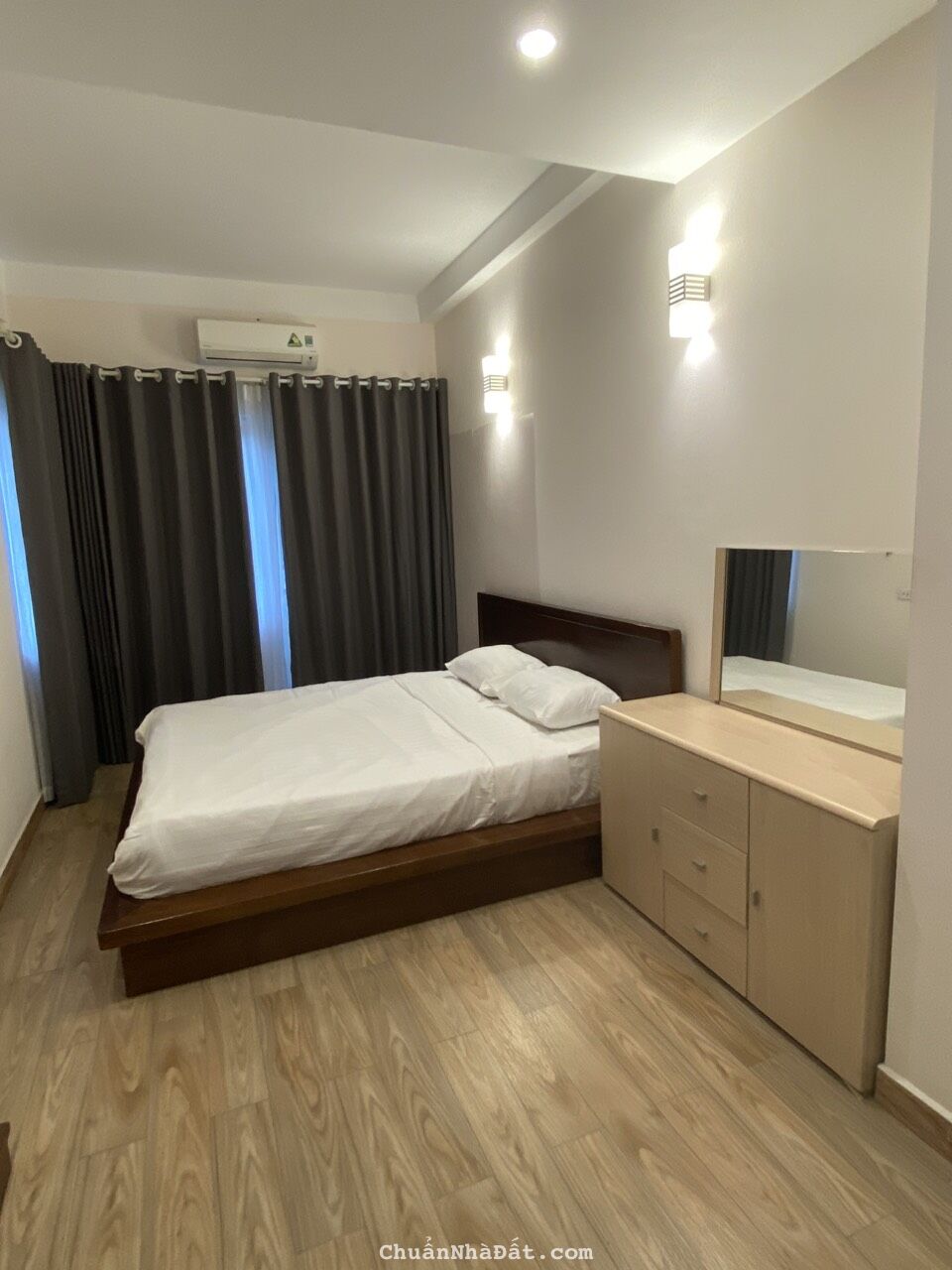Cho thuê Căn Apartment 1N,1K Full đồ cực Vip tại Ngõ 189 Hoàng Hoa Thám, Ba Đình. Chỉ 9tr