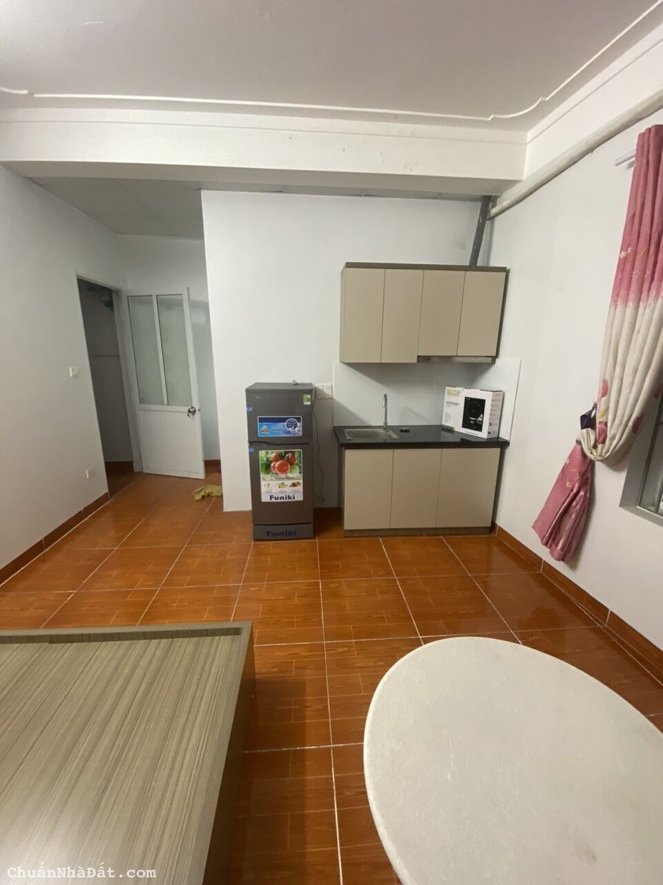 Cho thuê Căn hộ dịch vụ giá rẻ Full đồ mới tinh tại Ngõ 116 Phan Kế Bính, Ba Đình. Chỉ 4tr