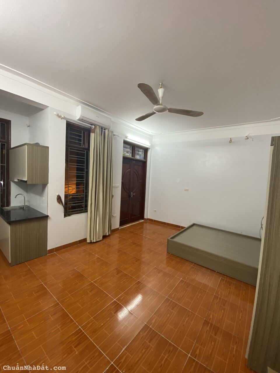 Cho thuê Căn Apartment siêu VIP tại Số 98 ngõ 116 Phan Kế Bính, Cống Vị, Ba Đình. Chỉ 5tr 