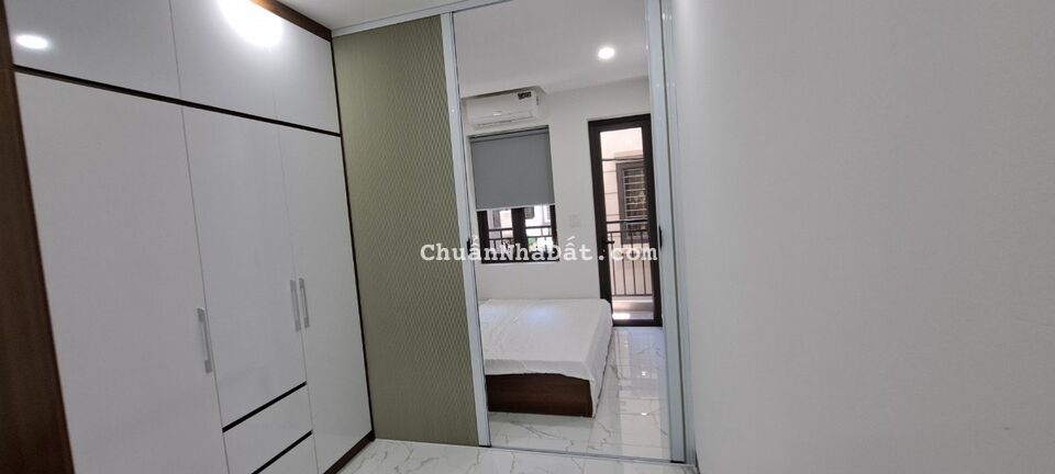 Cho thuê Căn hộ dịch vụ siêu đẹp tại Phố Đội Cấn, Ba Đình. Ban công rộng view thoáng. Chỉ 6.5tr Cho thuê Căn hộ dịch vụ siêu đẹp tại Phố Đội Cấn, Ba Đình. Ban công rộng view thoáng. Chỉ 6.5tr