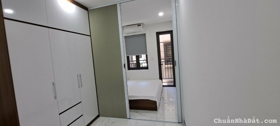 Cho thuê Căn Apartment tại Phố Đội Cấn, Ba Đình. Ban công rộng view thoáng. Chỉ 6tr