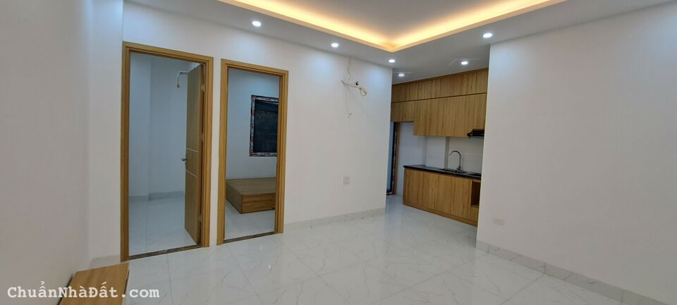 🏅Cho thuê CHDV 2 ngủ Phố Vĩnh Phúc, Ba Đình. Ngõ nông gần chợ. Chỉ 11tr🏅