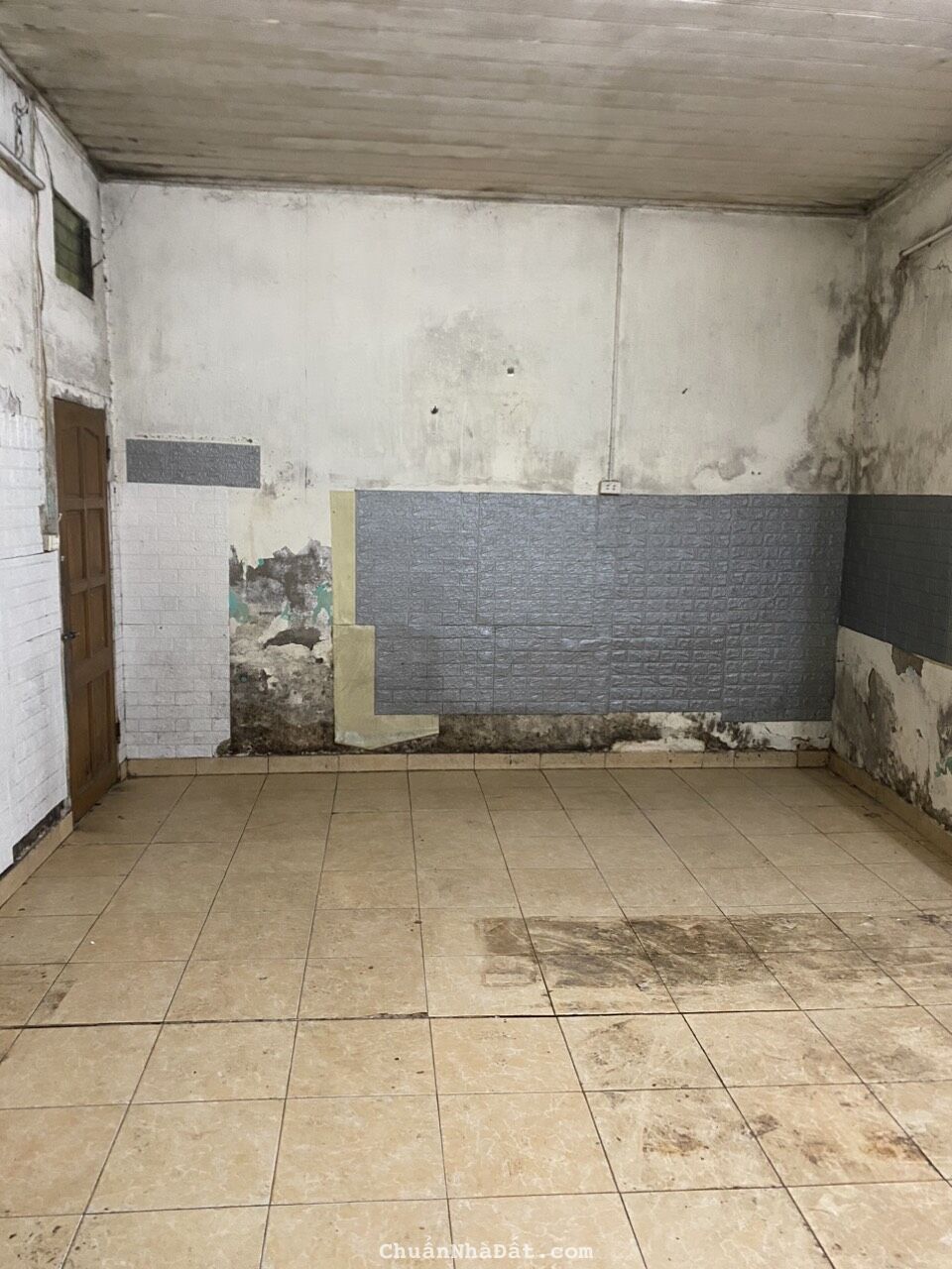 Cho thuê nhà cấp 4 mặt Phố Đội Cấn, Ba Đình. Kinh doanh hàng ăn uống cực đỉnh. Dt 42m2. Chỉ 15tr Cho thuê nhà cấp 4 mặt Phố Đội Cấn, Ba Đình. Kinh doanh hàng ăn uống cực đỉnh. Dt 42m2. Chỉ 15tr