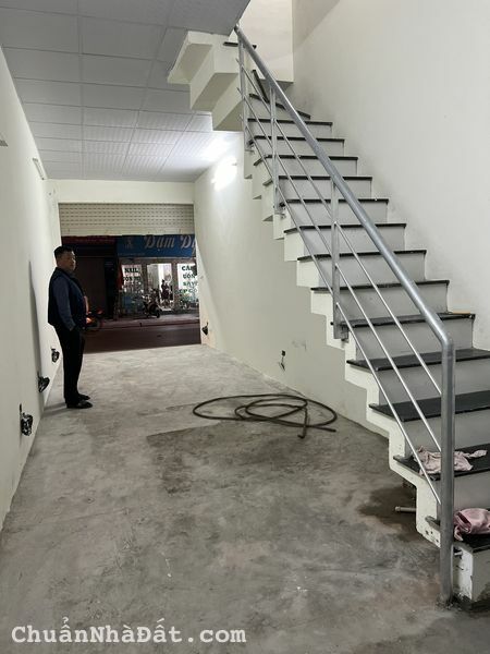 Cho thuê nhà mặt Phố Thụy Khuê, Tây Hồ. Nhà 2 mặt phố Kinh doanh bất chấp mọi loại hình. Chỉ 18tr