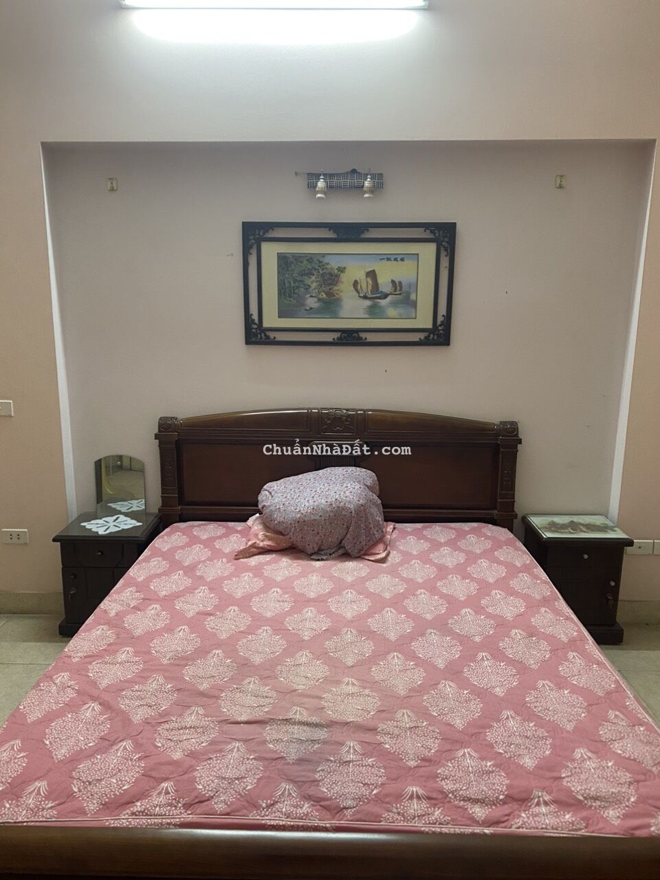 Cho thuê nhà mặt tiền Phố Vĩnh Phúc. Vừa ở vừa kinh doanh cực đỉnh. Chỉ 28tr