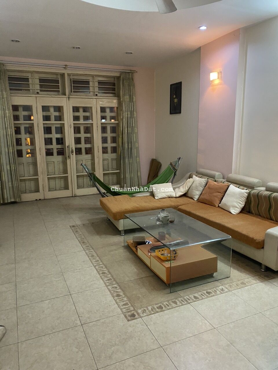 Cho thuê nhà mặt tiền Phố Vĩnh Phúc. Vừa ở vừa kinh doanh cực đỉnh. Chỉ 28tr