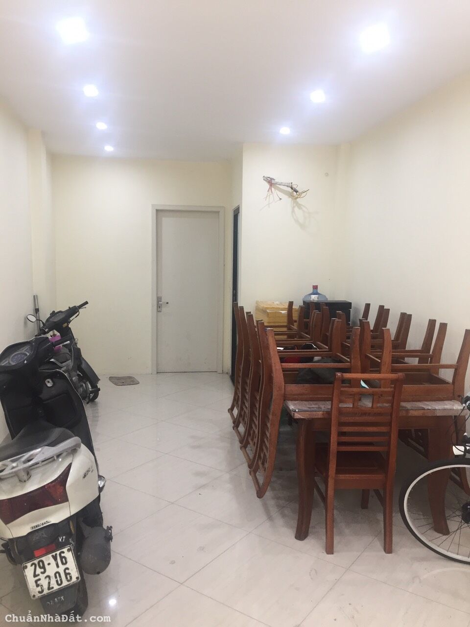 Cho thuê MBKD mặt ngõ 135 Phố Đội Cấn, Ba Đình. Kinh doanh cực đỉnh. Chỉ 8tr Cho thuê MBKD mặt ngõ 135 Phố Đội Cấn, Ba Đình. Kinh doanh cực đỉnh. Chỉ 8tr