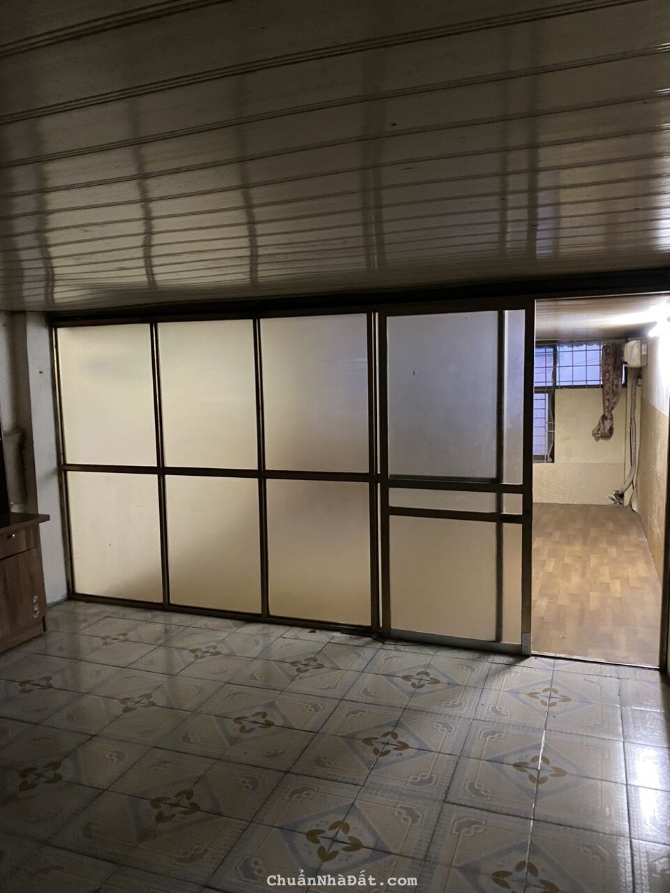 Cho thuê nhà cấp 4 rộng gác xép Ngõ 189 Hoàng Hoa Thám, Liễu Giai. Dt 55m2. Chỉ 4.5tr