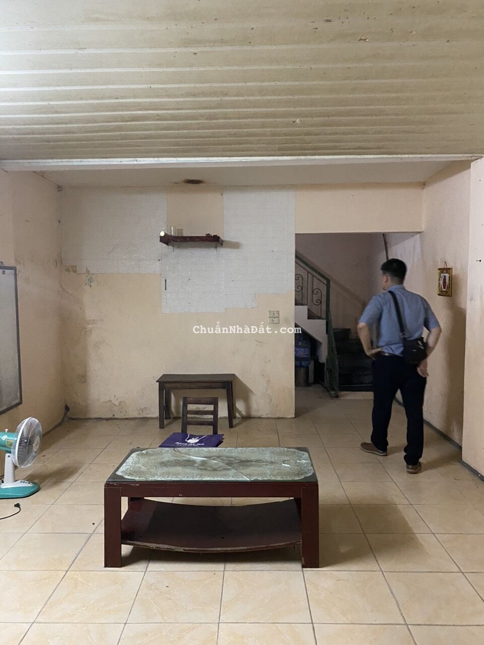 Cho thuê nhà cấp 4 rộng gác xép Ngõ 189 Hoàng Hoa Thám, Liễu Giai. Dt 55m2. Chỉ 4.5tr