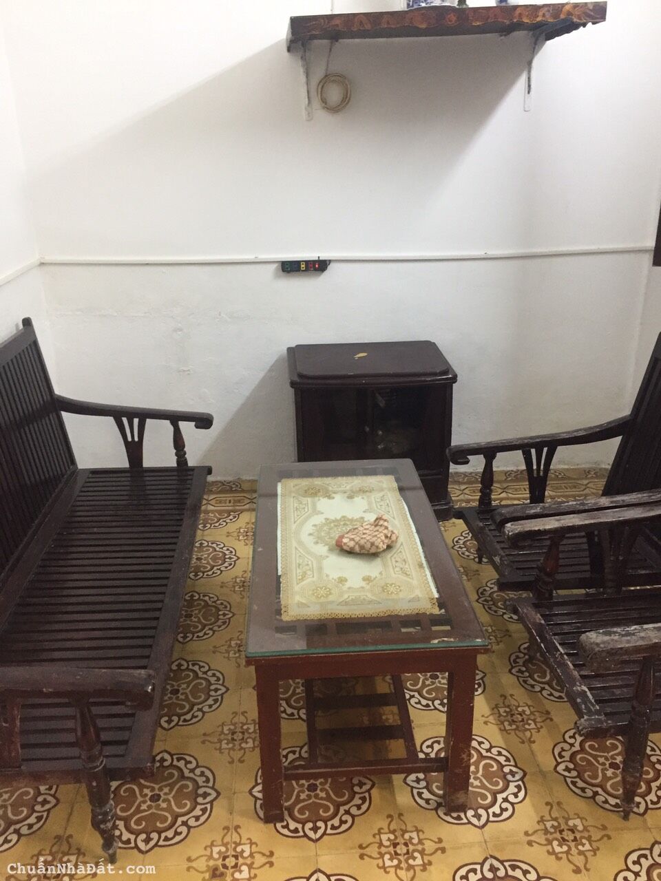 Cho thuê nhà riêng siêu to tại Hoàng Hoa Thám, Ba Đình. Chỉ 6 tr. Sân rộng để 10 xe Cho thuê nhà riêng siêu to tại Hoàng Hoa Thám, Ba Đình. Chỉ 6 tr. Sân rộng để 10 xe