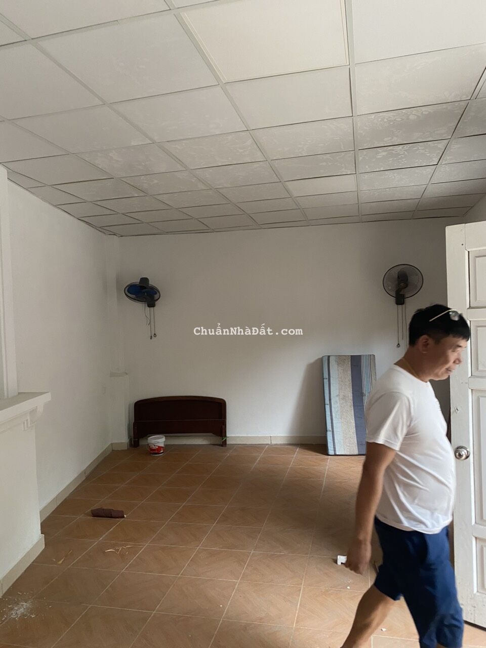 Cho thuê nhà cấp 4 mặt ngõ Phố Đội Cấn, Ba Đình. Để ở và kinh doanh nhỏ. Chỉ 4tr