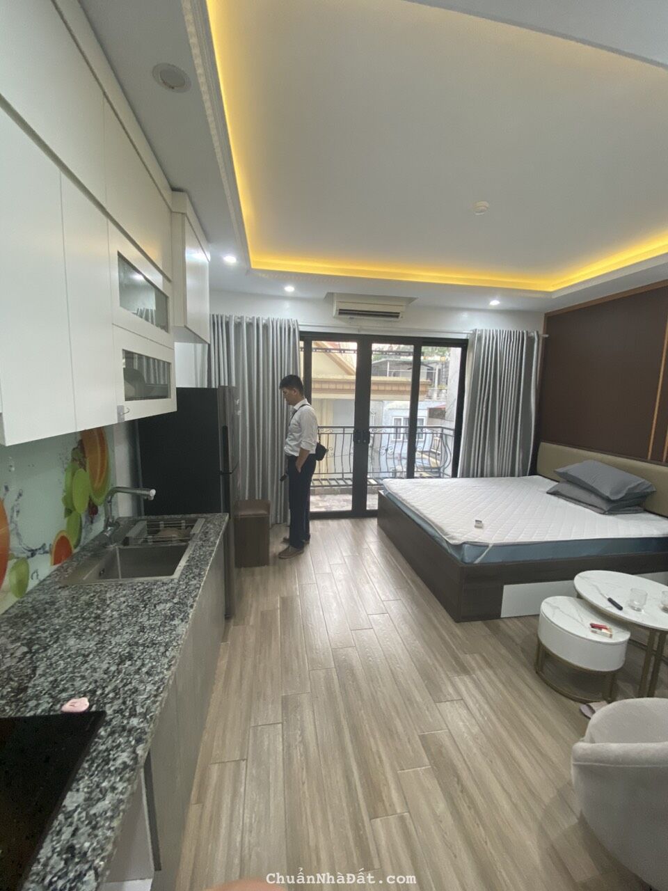 Cho thuê căn hộ Full nội thất tại 193 Trích Sài ven Hồ Tây. 30-40m2 Chỉ 6,5-7tr