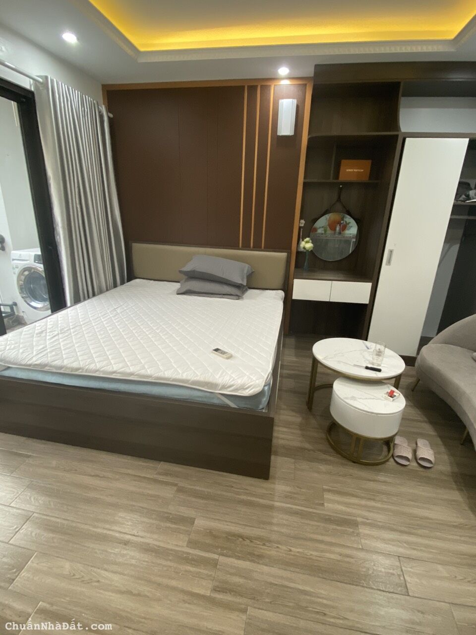 Cho thuê căn hộ Full nội thất tại 193 Trích Sài ven Hồ Tây. 30-40m2 Chỉ 6,5-7tr