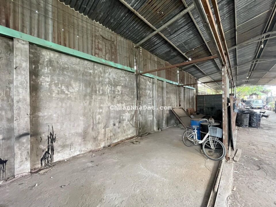 Cần bán Kho, nhà Xưởng 733m2, cách đường Hoàng Hữu Nam 200m, giá 26 tỷ  