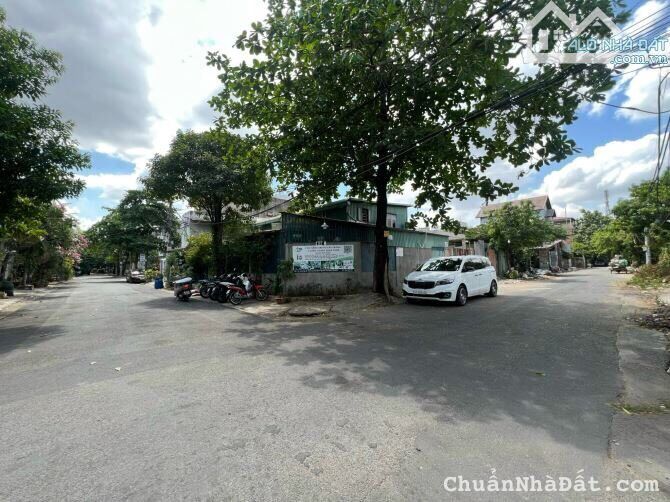 Bán đất góc 2 MT, 10m x 15m. Đường 23 Hiệp Bình Chánh, gần TTTM GigaMall 