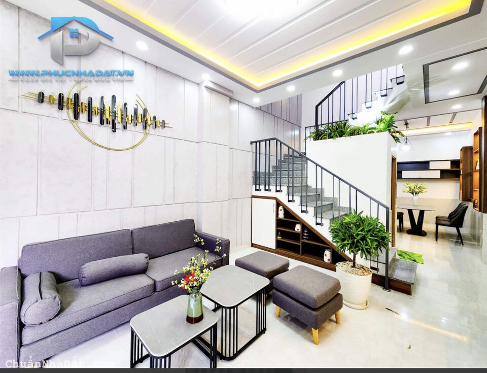 Bán gấp căn nhà 2 tầng HXH 7m đường Võ Văn Tần, Phường 5, Quận 3 sổ riêng DT 58,5m2 LH 0793 978 ***