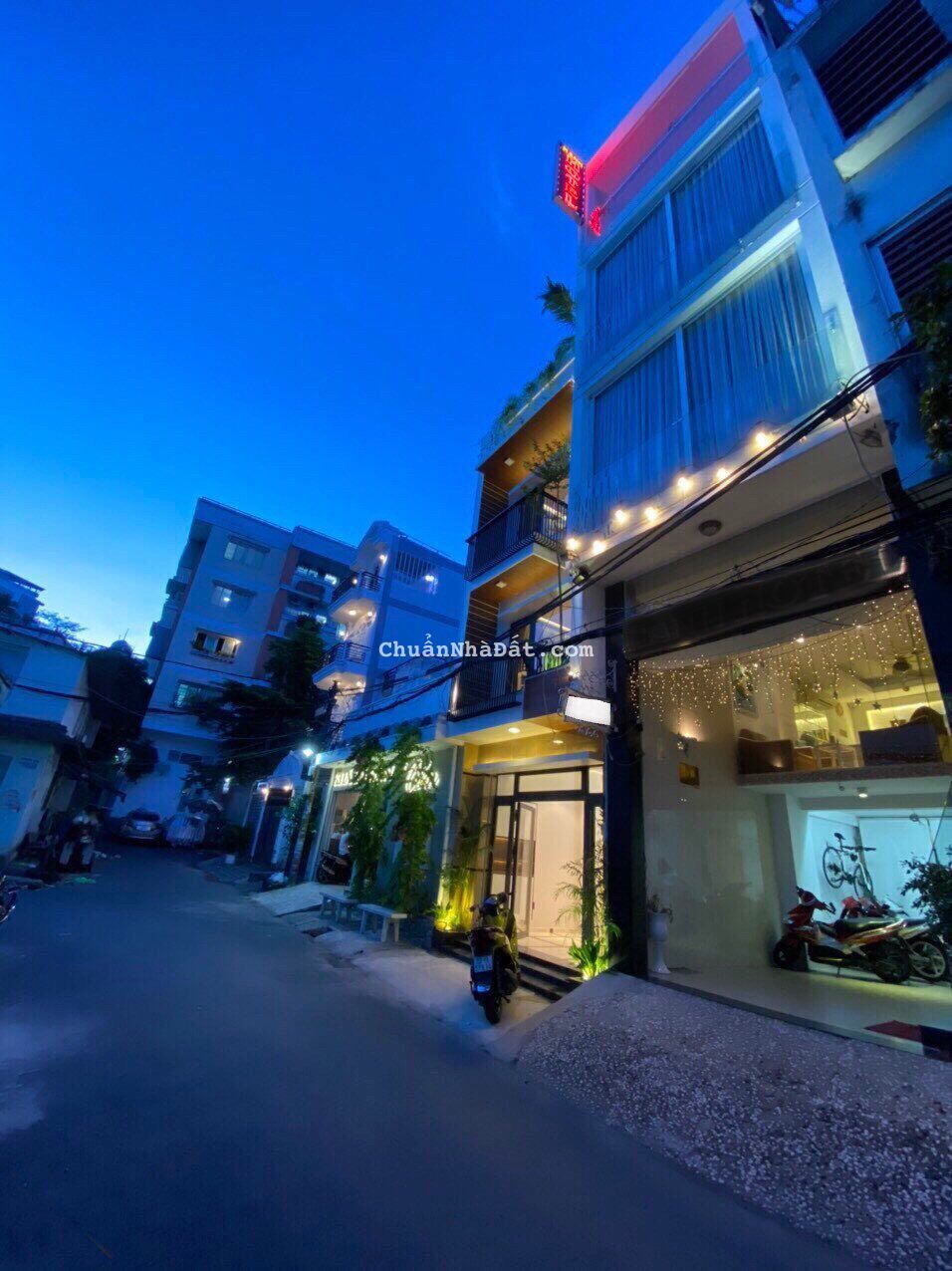 Bán nhà đường Nguyễn Xí, P.26, Q.Bình Thạnh, Dt: 4x15 m2, 5 tầng. Đang kinh doanh ổn định Bán nhà đường Nguyễn Xí, P.26, Q.Bình Thạnh, Dt: 4x15 m2, 5 tầng. Đang kinh doanh ổn định