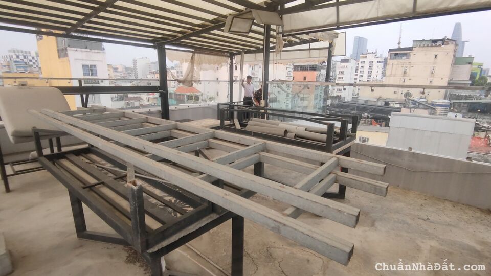 CHO THUÊ NHÀ BÙI VIỆN QUẬN 1, DT 3MX20M SẴN TRỆT 5 LẦU GIÁ 10K$