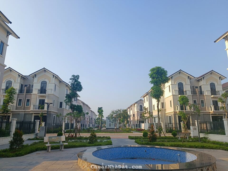 Lời ngay khi mua biệt thự vườn giá đáy Centa City Từ Sơn. Lời ngay khi mua biệt thự vườn giá đáy Centa City Từ Sơn.