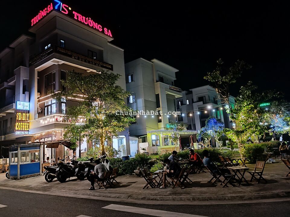 Sở hữu ngay shophouse chân đế 9 tòa chung cư chỉ với 3.x tỷ.