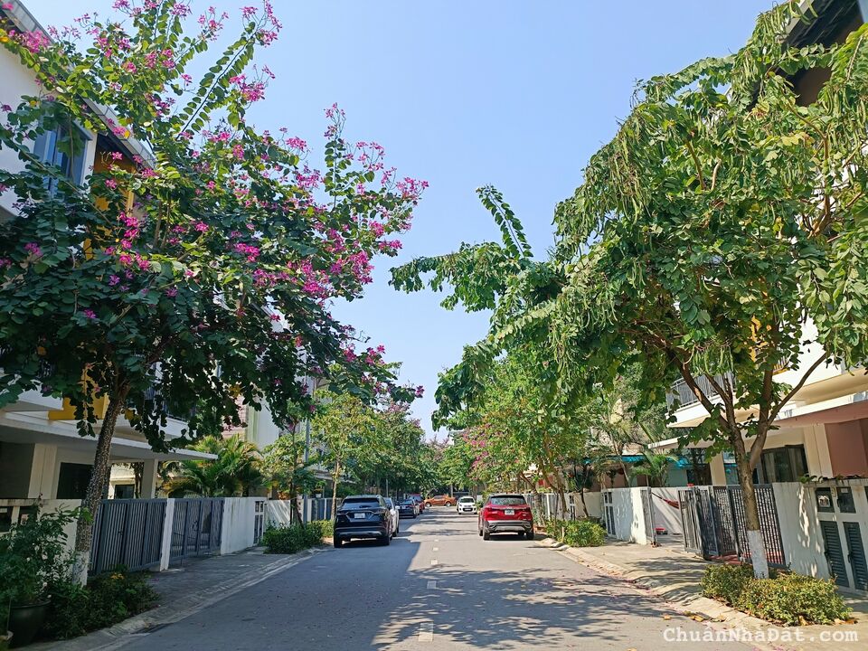 Chủ nhà kẹt tài chính cần bán gấp nhà 3 tầng kđt Bellhomes Từ Sơn.