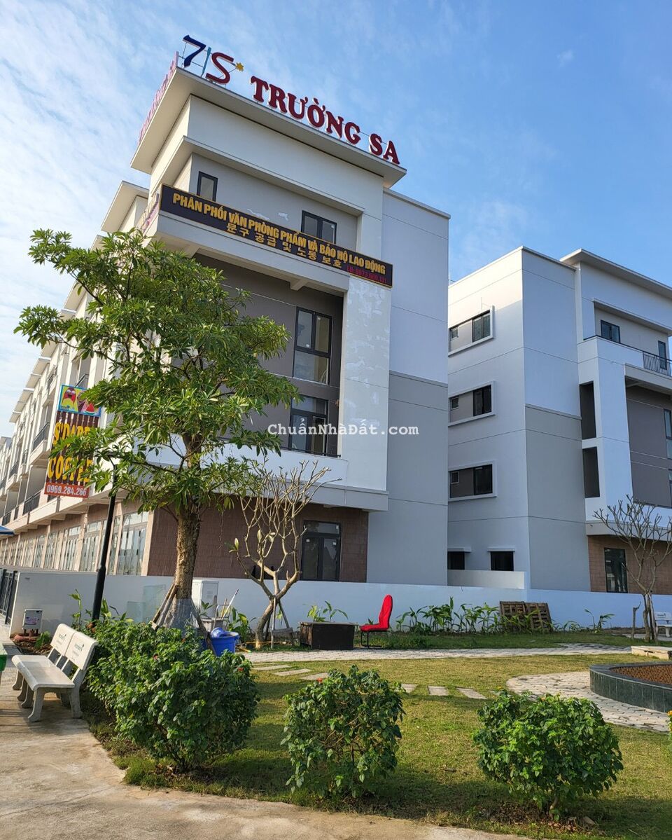 Chỉ từ 3x tỷ sở hữu ngay nhà 4 tầng giữa trung tâm thành phố Chỉ từ 3x tỷ sở hữu ngay nhà 4 tầng giữa trung tâm thành phố