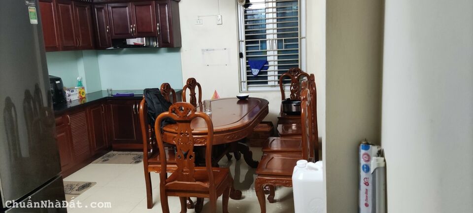 Ngõ gần – Nhà chất –  gần Công viên thống Nhất