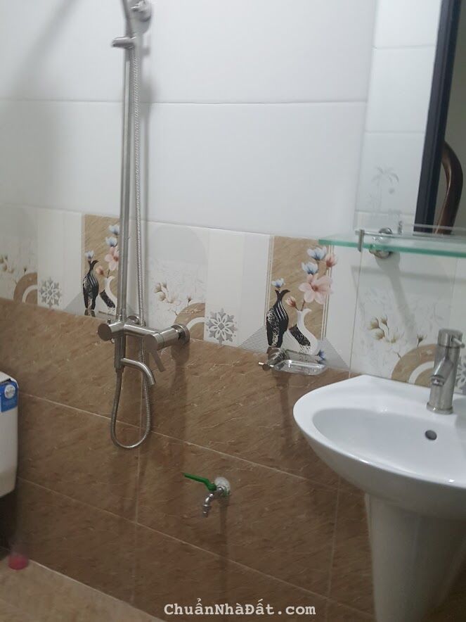 Bán gấp nhà 5 tầng Nam Từ liêm,40m,gần ô tô,nhỉnh 5 tỷ Bán gấp nhà 5 tầng Nam Từ liêm,40m,gần ô tô,nhỉnh 5 tỷ