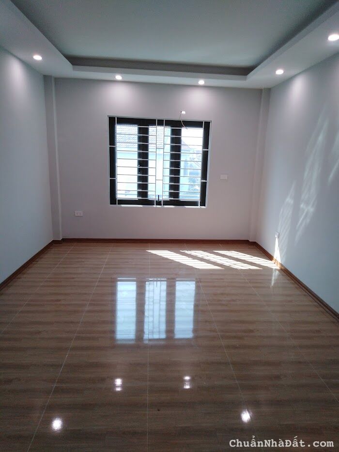 Bán gấp nhà 5 tầng Nam Từ liêm,40m,gần ô tô,nhỉnh 5 tỷ Bán gấp nhà 5 tầng Nam Từ liêm,40m,gần ô tô,nhỉnh 5 tỷ