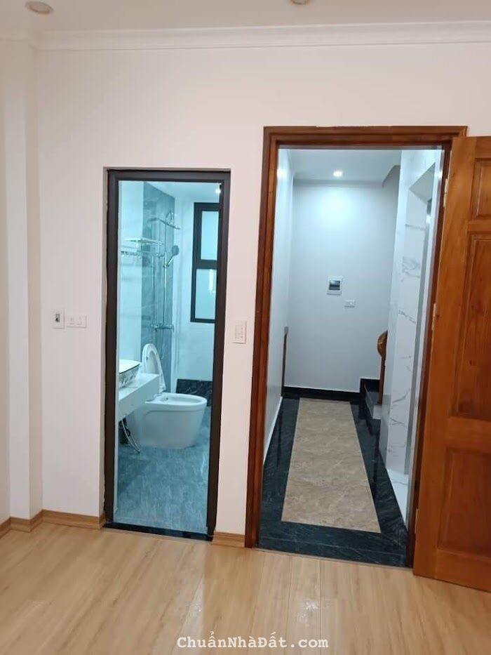 Bán nhà  đẹp Nam Từ liêm 4 tầng dt 35m,nhỉnh 3 tỷ,gần ô tô