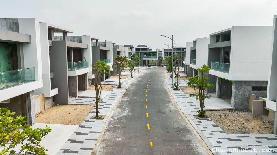 Duy nhất 3 suất ngoại giao giá gốc từ CĐT BT Regal Victoria-Sổ đỏ lâu dài-chiết khấu khủng 1tỷ/căn Duy nhất 3 suất ngoại giao giá gốc từ CĐT BT Regal Victoria-Sổ đỏ lâu dài-chiết khấu khủng 1tỷ/căn