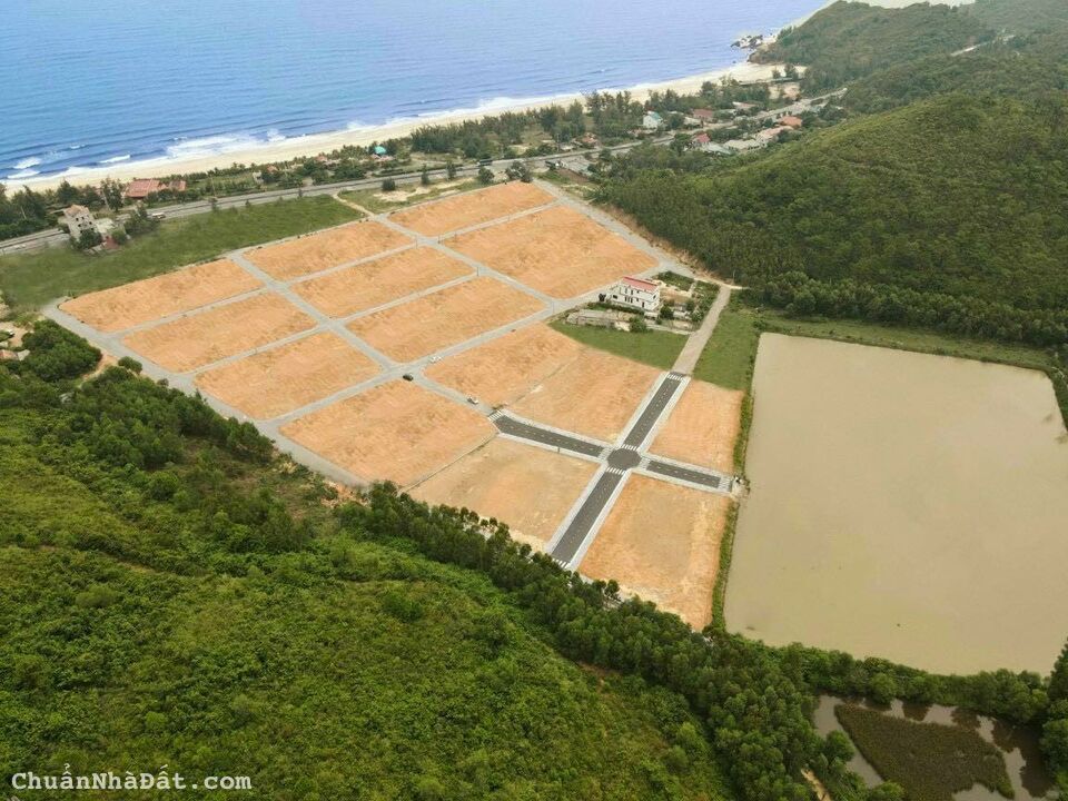 Vỡ nợ cần bán gấp 2 lô đất tại Emerald Beach City hướng phong thủy tọa vàng giá chỉ 9.xtr/m2