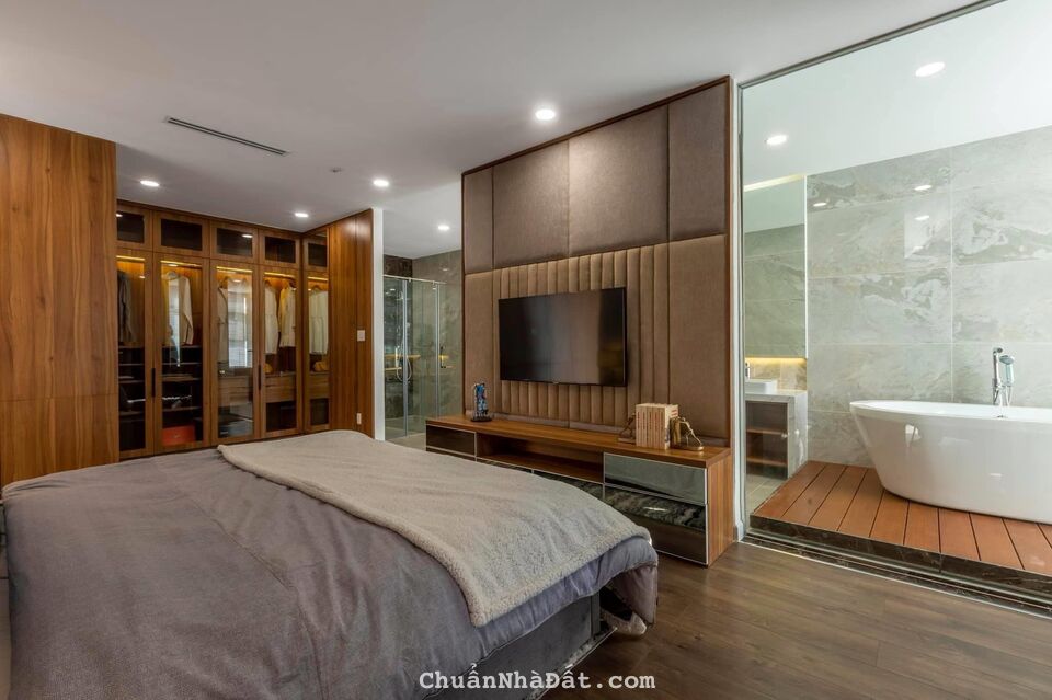 Nhà 3 tầng mặt tiền Huy Cận, Hòa Cường Nam, Hải Châu, về giá chỉ 5,7 tỷ