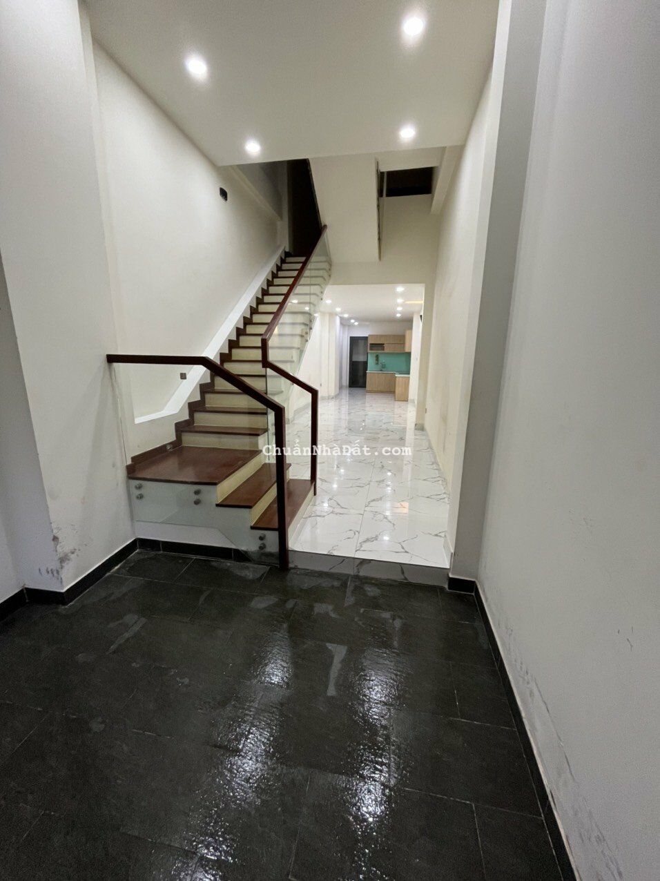 Bán nhà hẻm Bàn Cờ, P.3, Q.3. Nhà đẹp. 11.5 tỷ