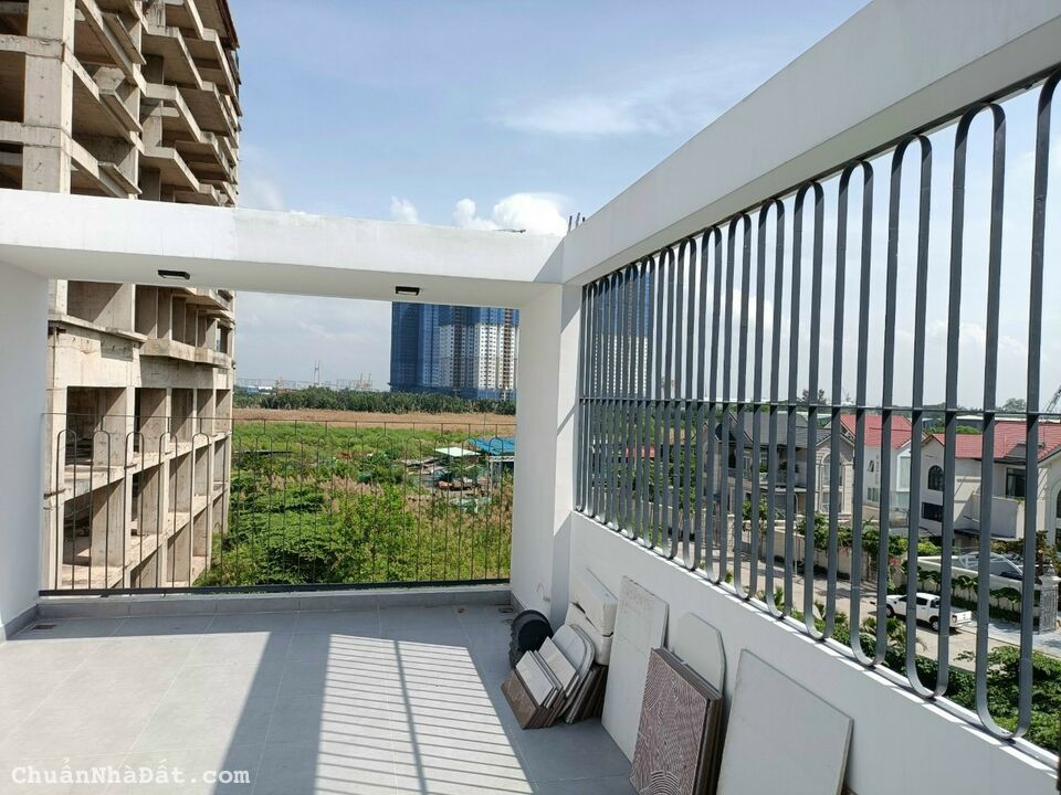 Nhà đường lê thị chợ 4x28 3 lầu sân thượng 13,2 tỷ