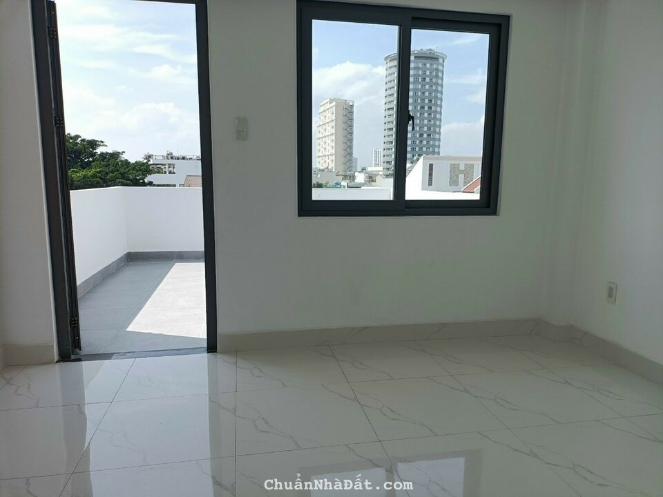 Nhà đường lê thị chợ 4x28 3 lầu sân thượng 13,2 tỷ