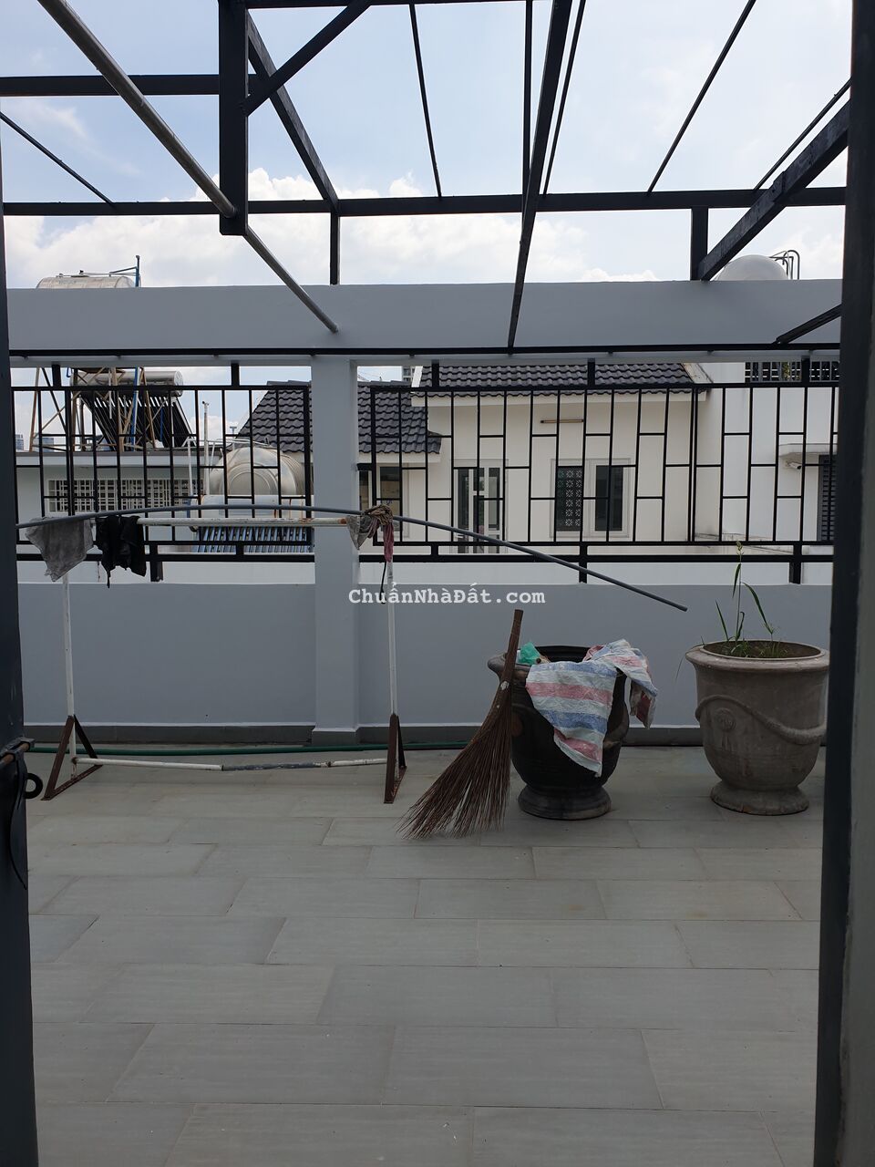 Cho thuê nhà 7x20 xây 3 lầu 5pn đẹp vào ở liền 40 triệu