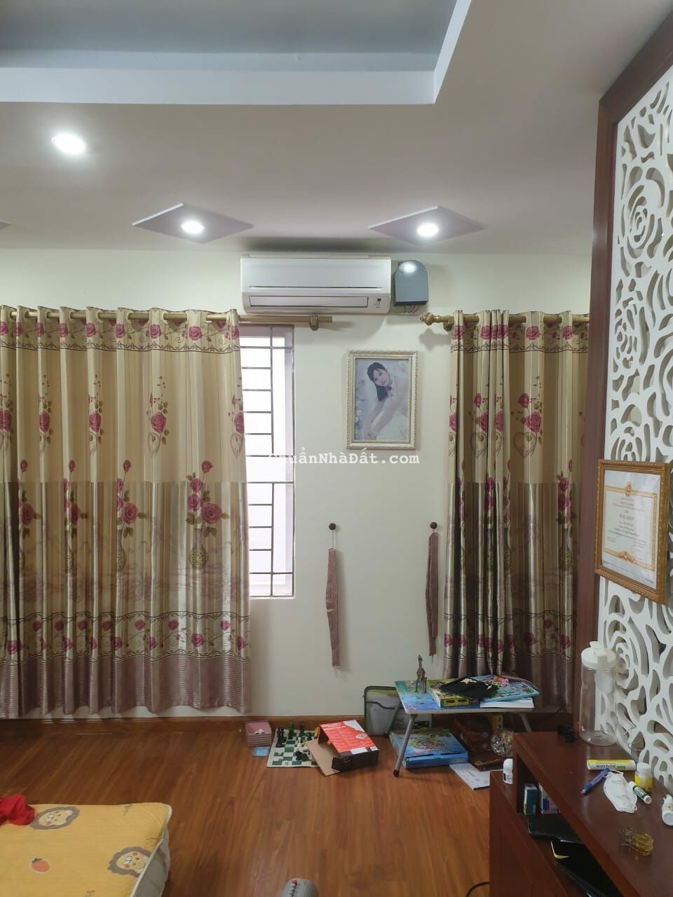 Cắt lỗ bán cực gấp nhà 5 tầng 1 tum Trần Cung, gần đường , gần ô tô, lô góc