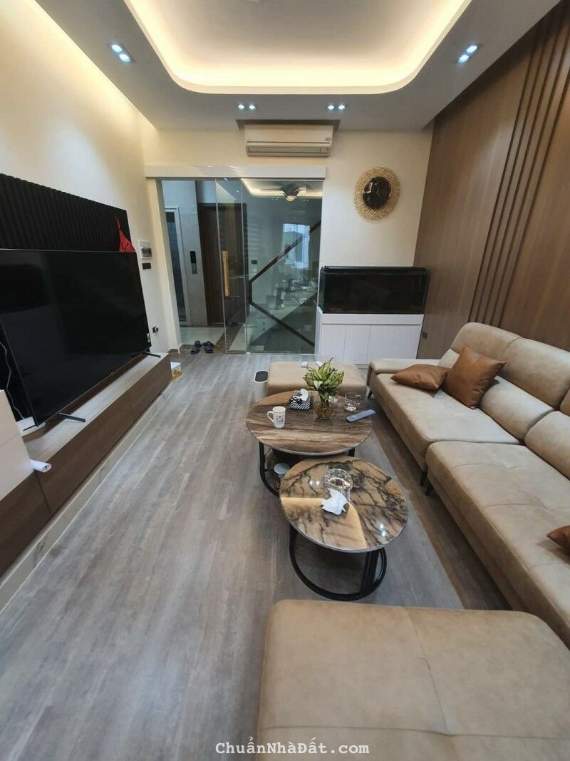 ĐỘC NHẤT phố Tôn Đức Thắng - Lô góc - Ô tô tránh - Kinh doanh - 80m2 x 4T x 10m mặt tiền nhỉnh 14 tỷ