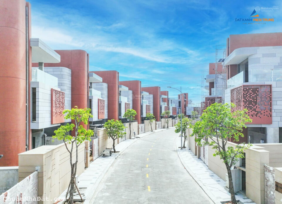 BÁN VILLA NGHỈ DƯỠNG "TRIỆU ĐÔ" VEN SÔNG CỔ CÒ NAM ĐÀ NẴNG SỐNG XANH, SỐNG SANG, SỐNG CHẤT BÁN VILLA NGHỈ DƯỠNG "TRIỆU ĐÔ" VEN SÔNG CỔ CÒ NAM ĐÀ NẴNG SỐNG XANH, SỐNG SANG, SỐNG CHẤT